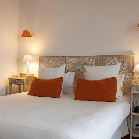 Hotel La Maison Du Lierre 3*