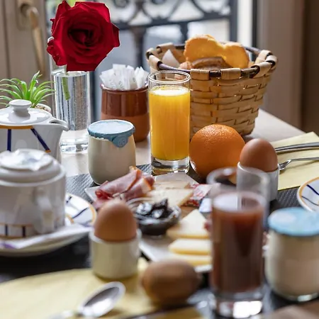 & Espace Bien-etre La Maison Du Lierre 3* Biarritz