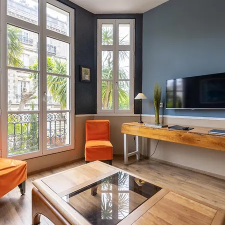 & Espace Bien-etre La Maison Du Lierre 比亚里茨