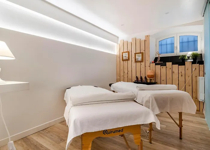 Hotel Hôtel&espace Bien-être La Maison Du Lierre Biarriz