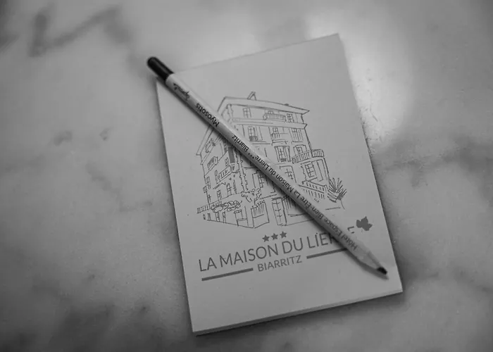 Hotel Hôtel&espace Bien-être La Maison Du Lierre Biarriz